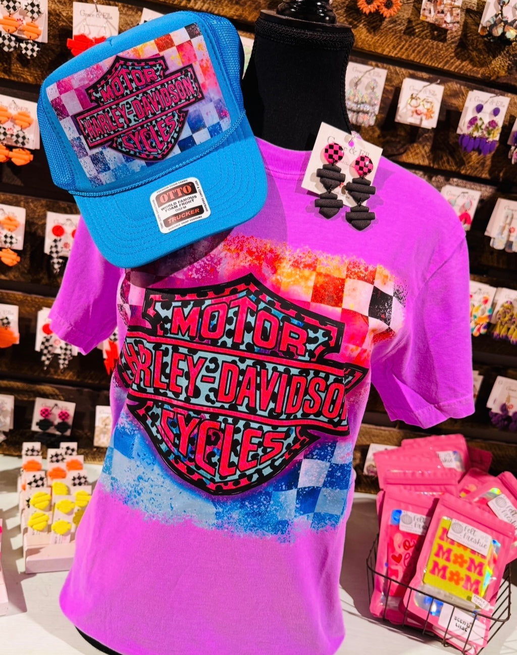 Electric Checker Leopard Trucker